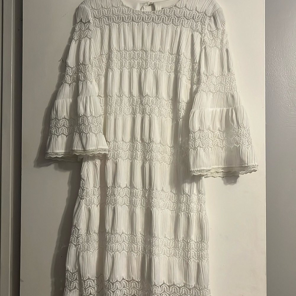 New York & Company White Textured Lace Shift Dress L
